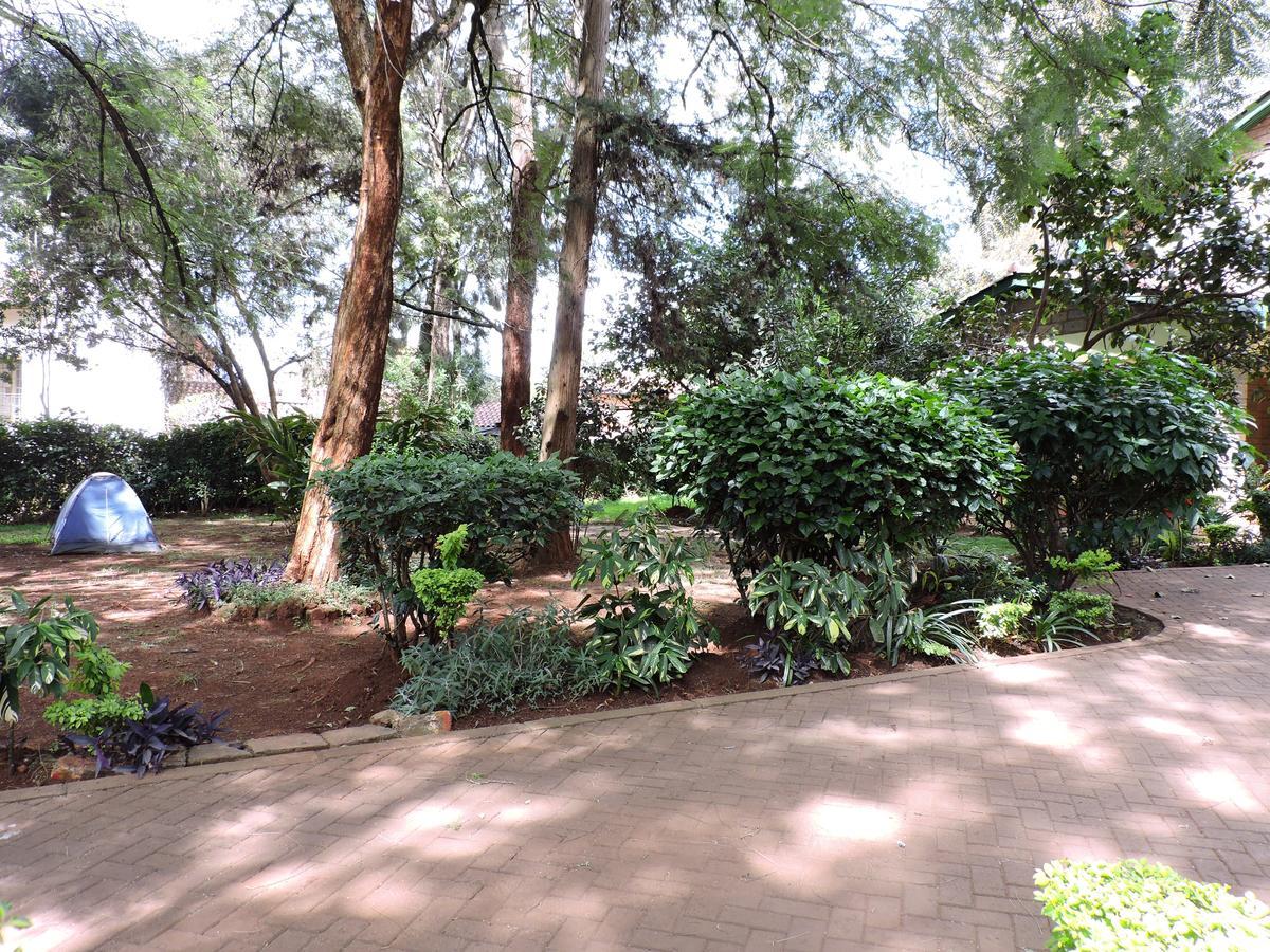 Milimani Backpackers Hostel Nairobi Bagian luar foto