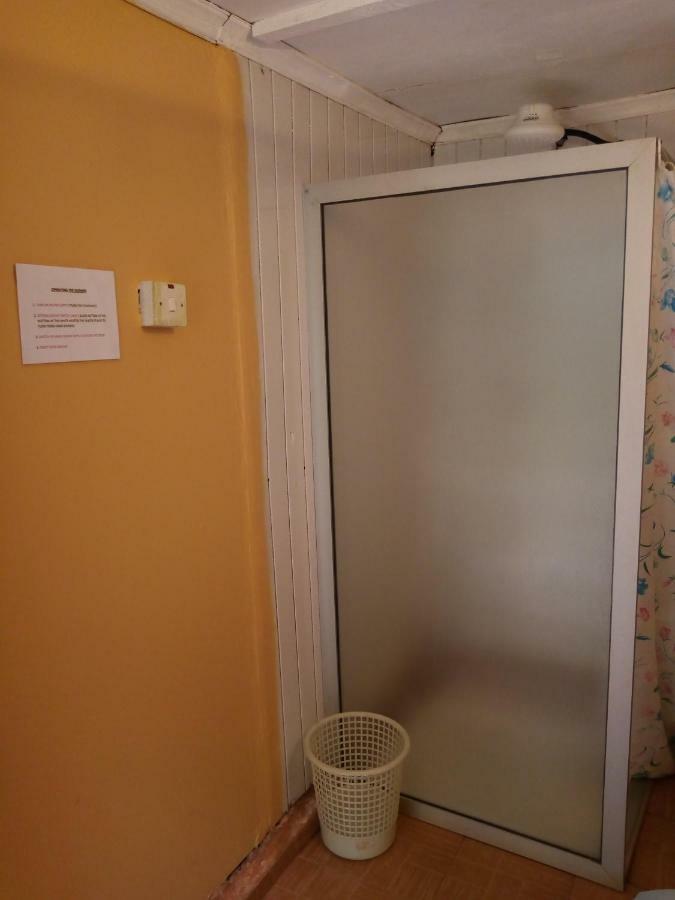 Milimani Backpackers Hostel Nairobi Bagian luar foto